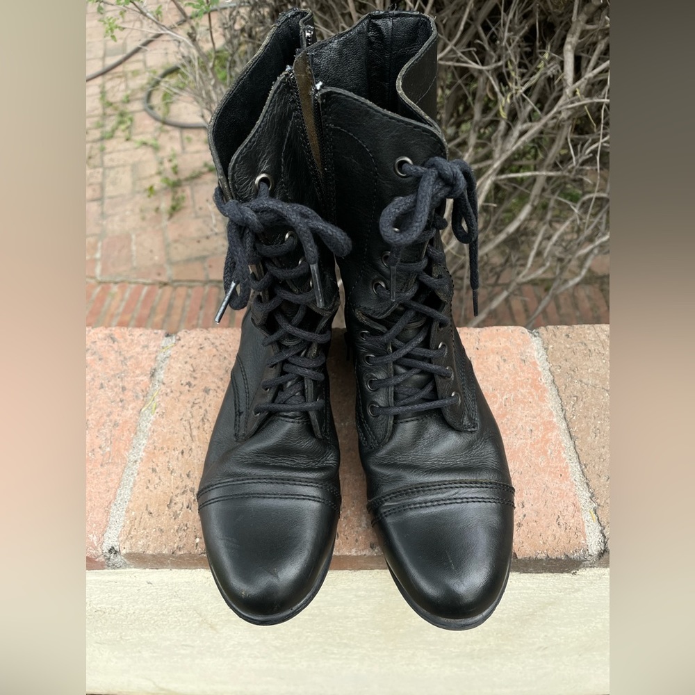 Steve Madden Troopa leather boots
